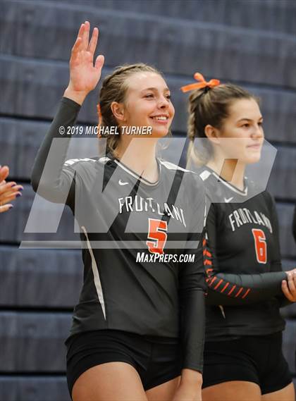 Thumbnail 2 in Sugar-Salem vs Fruitland (3A State Tournament) photogallery.