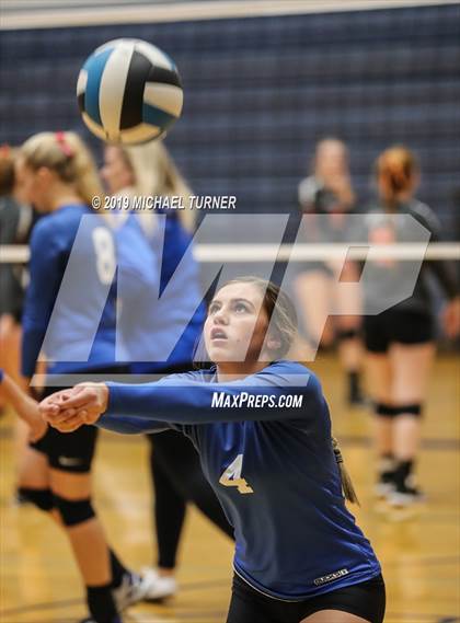 Thumbnail 3 in Sugar-Salem vs Fruitland (3A State Tournament) photogallery.
