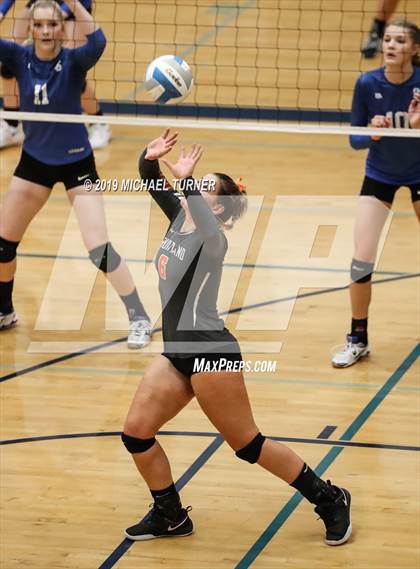 Thumbnail 2 in Sugar-Salem vs Fruitland (3A State Tournament) photogallery.