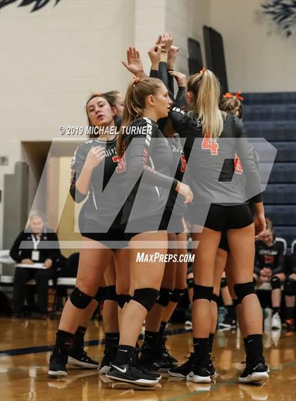 Thumbnail 1 in Sugar-Salem vs Fruitland (3A State Tournament) photogallery.