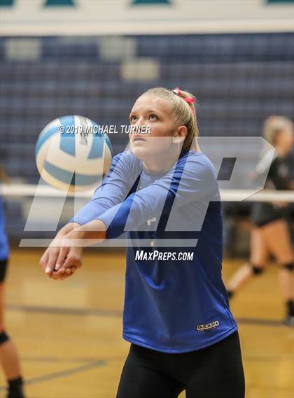 Thumbnail 1 in Sugar-Salem vs Fruitland (3A State Tournament) photogallery.