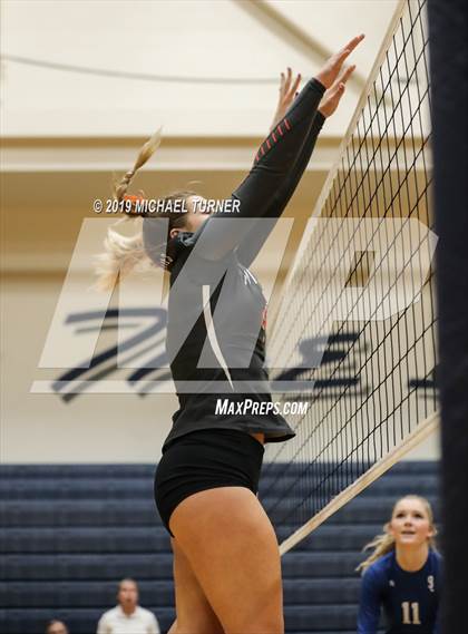 Thumbnail 1 in Sugar-Salem vs Fruitland (3A State Tournament) photogallery.