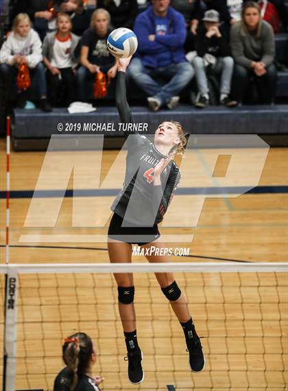 Thumbnail 3 in Sugar-Salem vs Fruitland (3A State Tournament) photogallery.