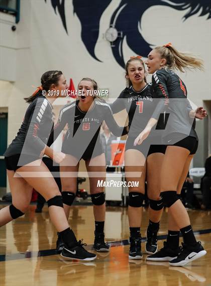 Thumbnail 1 in Sugar-Salem vs Fruitland (3A State Tournament) photogallery.