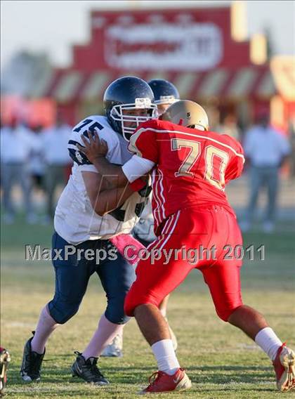 Thumbnail 1 in Bakersfield @ Centennial photogallery.