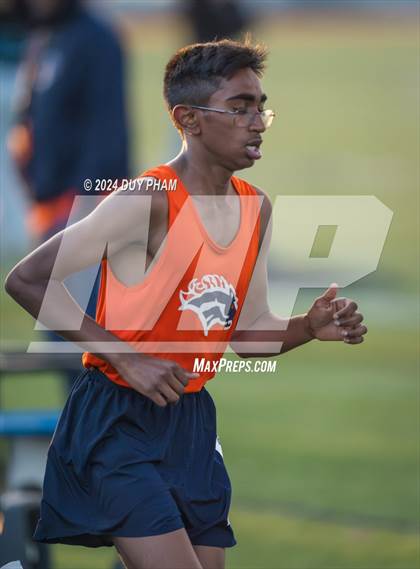 Thumbnail 1 in Centennial @ Roosevelt (3200 Meter) photogallery.