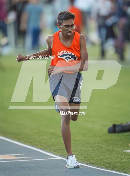 Thumbnail 1 in Centennial @ Roosevelt (3200 Meter) photogallery.
