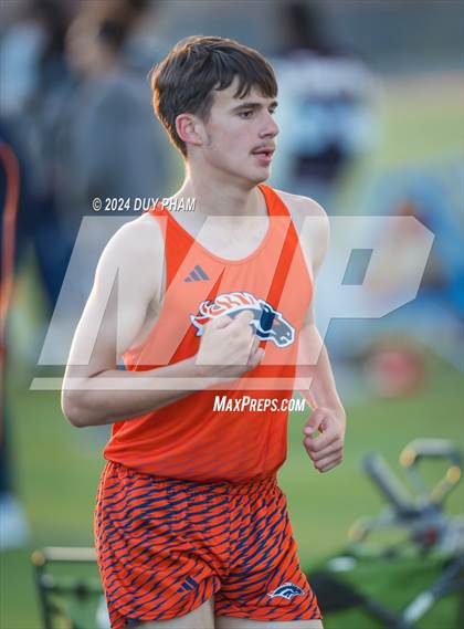 Thumbnail 1 in Centennial @ Roosevelt (3200 Meter) photogallery.