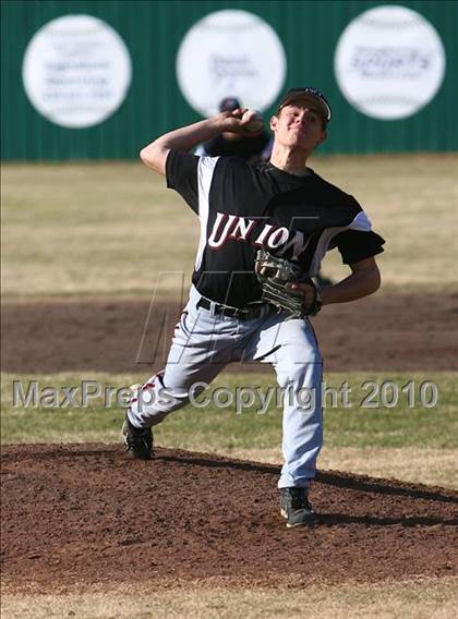Thumbnail 2 in Tulsa Union @ Fayetteville photogallery.