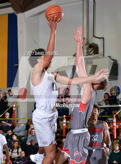 Thumbnail 3 in Dublin vs. Archbishop Mitty (Gridley Invitational) photogallery.