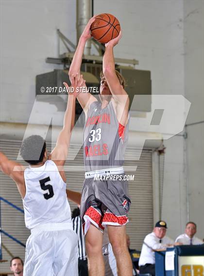 Thumbnail 3 in Dublin vs. Archbishop Mitty (Gridley Invitational) photogallery.