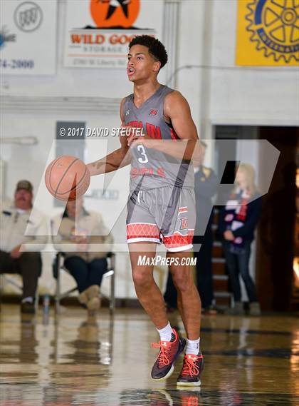 Thumbnail 2 in Dublin vs. Archbishop Mitty (Gridley Invitational) photogallery.