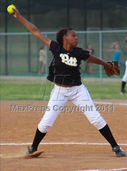 Thumbnail 3 in Gilmer @ Pittsburg photogallery.