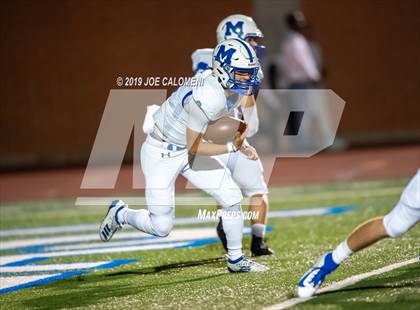 Thumbnail 2 in  Reagan [Ronald] vs MacArthur [Douglas] photogallery.