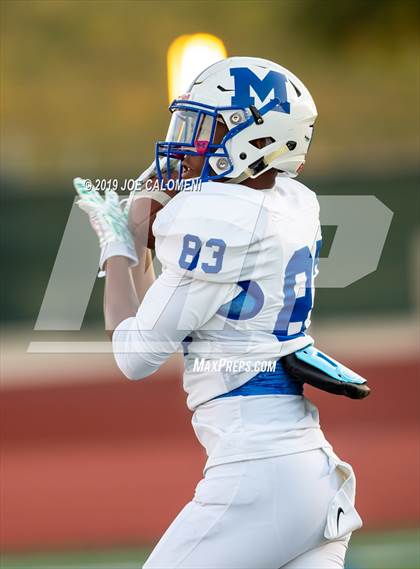 Thumbnail 3 in  Reagan [Ronald] vs MacArthur [Douglas] photogallery.