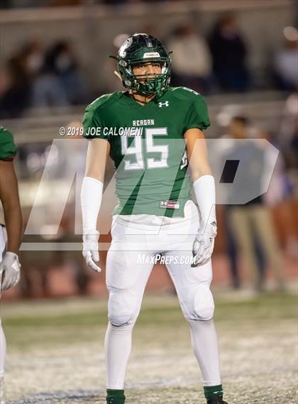 Thumbnail 3 in  Reagan [Ronald] vs MacArthur [Douglas] photogallery.