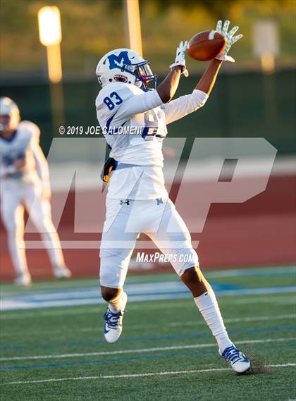 Thumbnail 2 in  Reagan [Ronald] vs MacArthur [Douglas] photogallery.
