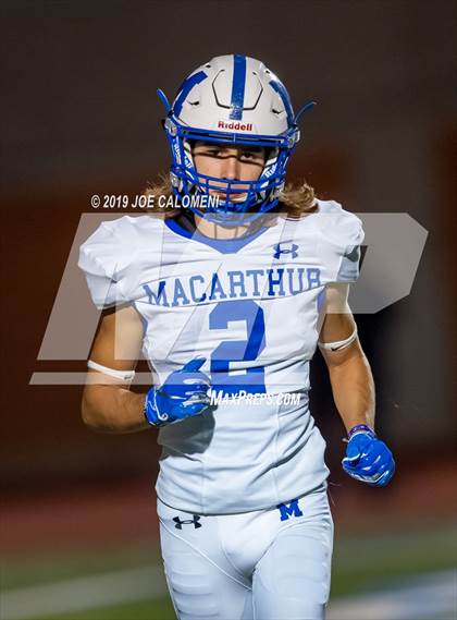 Thumbnail 3 in  Reagan [Ronald] vs MacArthur [Douglas] photogallery.