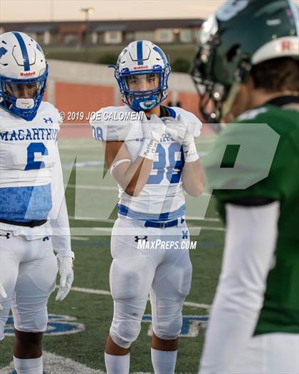 Thumbnail 3 in  Reagan [Ronald] vs MacArthur [Douglas] photogallery.
