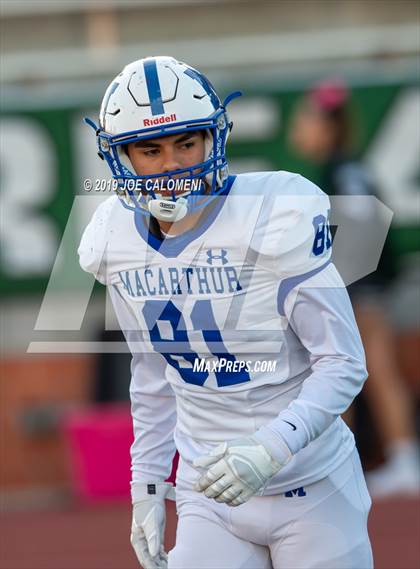 Thumbnail 3 in  Reagan [Ronald] vs MacArthur [Douglas] photogallery.