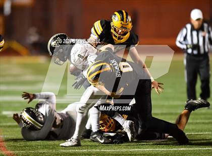 Thumbnail 2 in Westview vs Mission Bay (CIF-SD D4 Quarterfinal) photogallery.