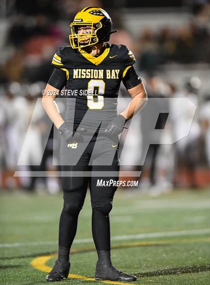 Thumbnail 3 in Westview vs Mission Bay (CIF-SD D4 Quarterfinal) photogallery.