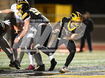 Thumbnail 2 in Westview vs Mission Bay (CIF-SD D4 Quarterfinal) photogallery.