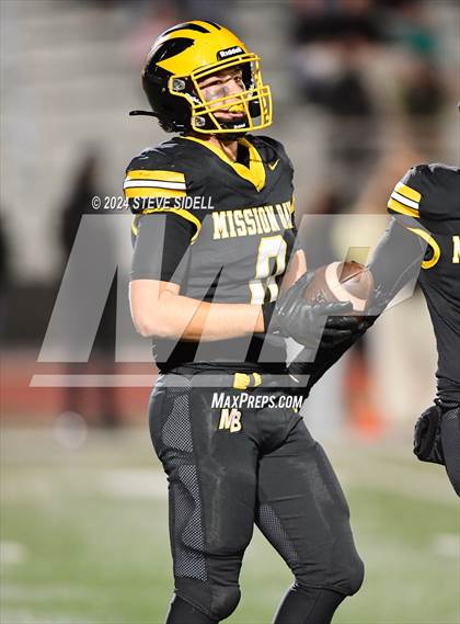 Thumbnail 2 in Westview vs Mission Bay (CIF-SD D4 Quarterfinal) photogallery.