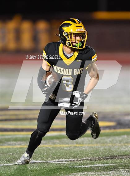 Thumbnail 1 in Westview vs Mission Bay (CIF-SD D4 Quarterfinal) photogallery.