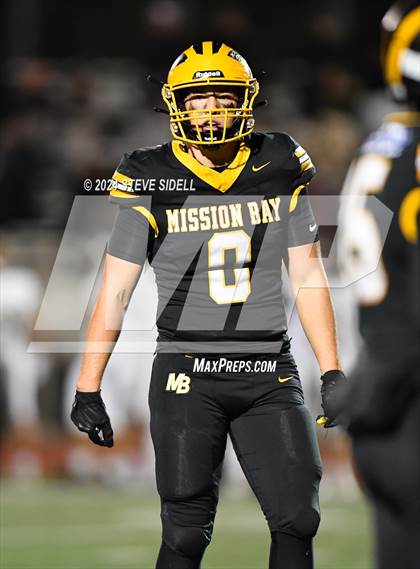 Thumbnail 2 in Westview vs Mission Bay (CIF-SD D4 Quarterfinal) photogallery.