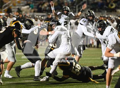 Thumbnail 2 in Westview vs Mission Bay (CIF-SD D4 Quarterfinal) photogallery.
