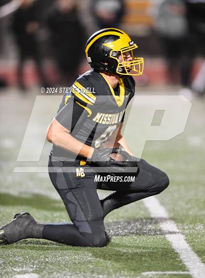 Thumbnail 2 in Westview vs Mission Bay (CIF-SD D4 Quarterfinal) photogallery.
