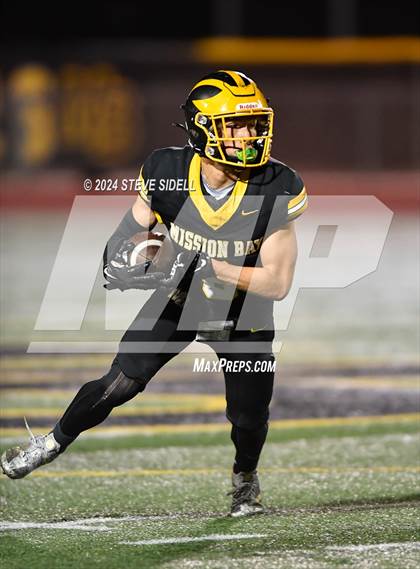 Thumbnail 3 in Westview vs Mission Bay (CIF-SD D4 Quarterfinal) photogallery.