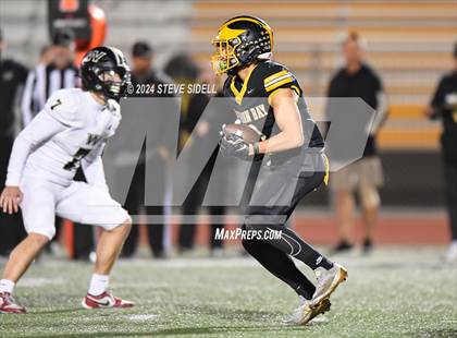 Thumbnail 3 in Westview vs Mission Bay (CIF-SD D4 Quarterfinal) photogallery.