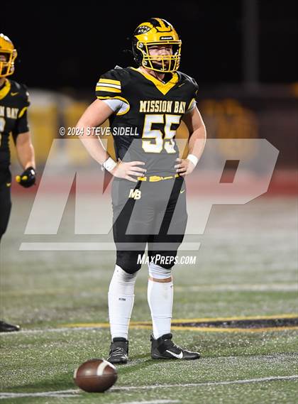 Thumbnail 2 in Westview vs Mission Bay (CIF-SD D4 Quarterfinal) photogallery.