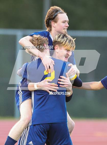 Thumbnail 1 in Bremerton @ Bainbridge photogallery.