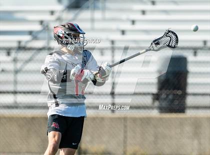 Thumbnail 2 in Hingham vs. North Andover photogallery.