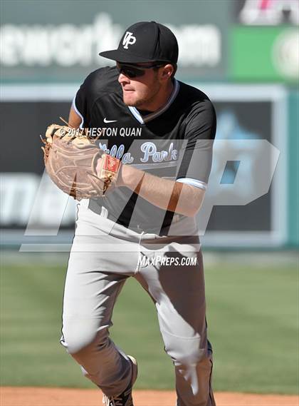 Thumbnail 3 in Villa Park vs Canyon photogallery.