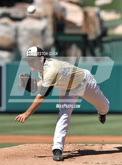 Thumbnail 3 in Villa Park vs Canyon photogallery.