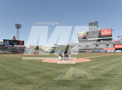 Thumbnail 1 in Villa Park vs Canyon photogallery.