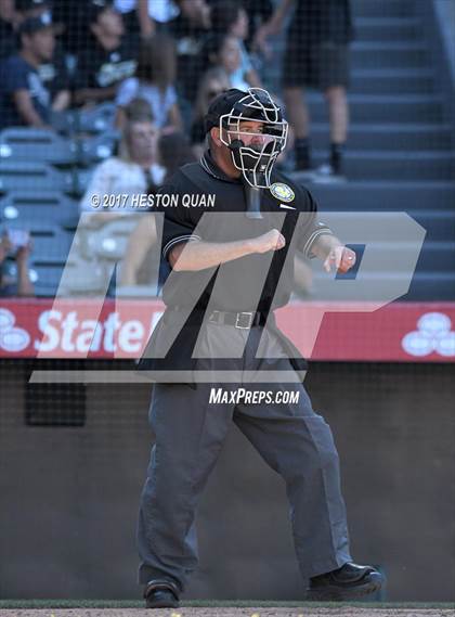Thumbnail 2 in Villa Park vs Canyon photogallery.