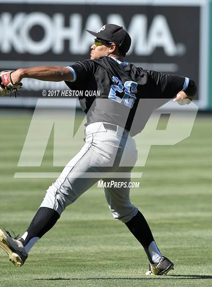 Thumbnail 3 in Villa Park vs Canyon photogallery.