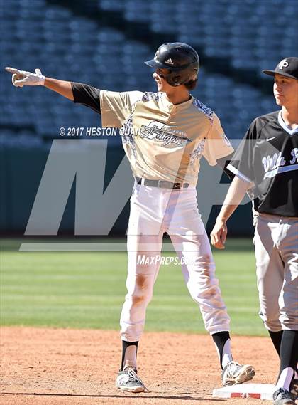 Thumbnail 3 in Villa Park vs Canyon photogallery.