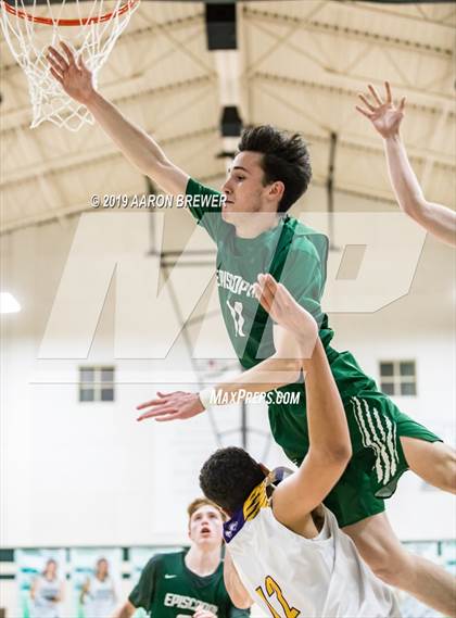 Thumbnail 3 in Mayflower v Episcopal (AAA 3A District Playoff) photogallery.