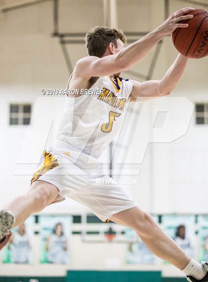Thumbnail 3 in Mayflower v Episcopal (AAA 3A District Playoff) photogallery.