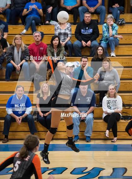 Thumbnail 2 in Rocklin vs. Roseville photogallery.