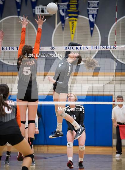 Thumbnail 1 in Rocklin vs. Roseville photogallery.