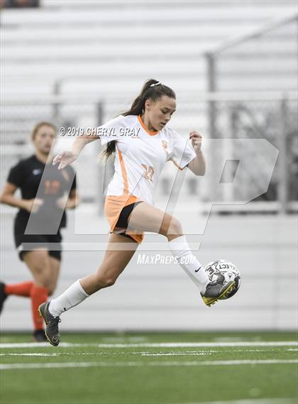 Thumbnail 3 in Sullivan Central @ Elizabethton (TSSAA District 1-AA Semifinal) photogallery.