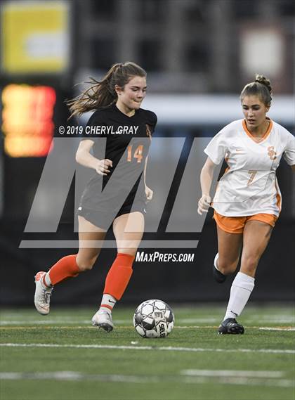 Thumbnail 3 in Sullivan Central @ Elizabethton (TSSAA District 1-AA Semifinal) photogallery.