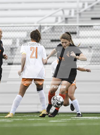Thumbnail 1 in Sullivan Central @ Elizabethton (TSSAA District 1-AA Semifinal) photogallery.